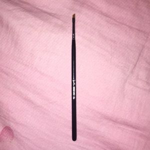 Sigma E6 Brush